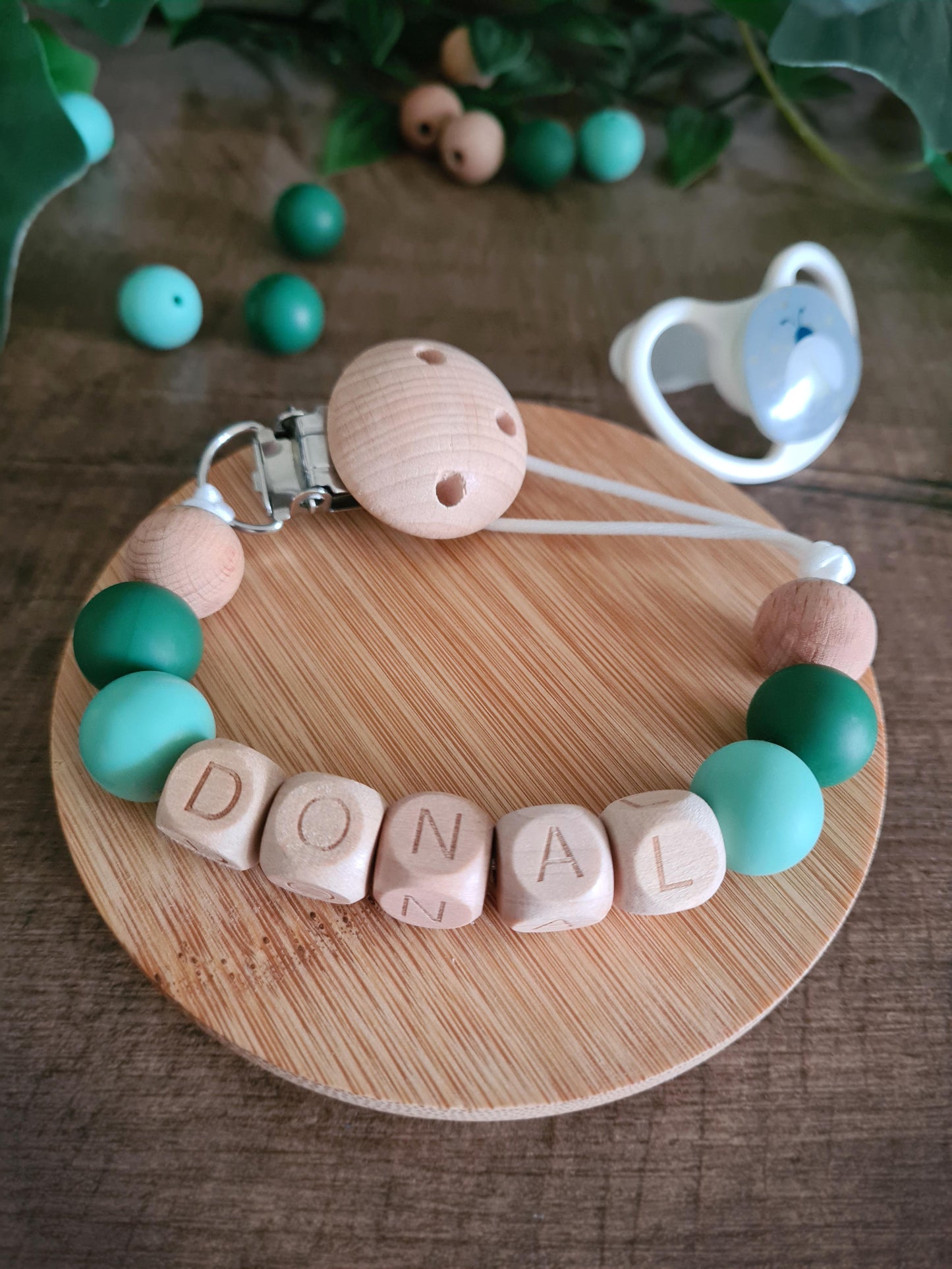 Personalised soother clips with name. Perfect as a Christening gift, a birthday gift or a gift for a newborn.