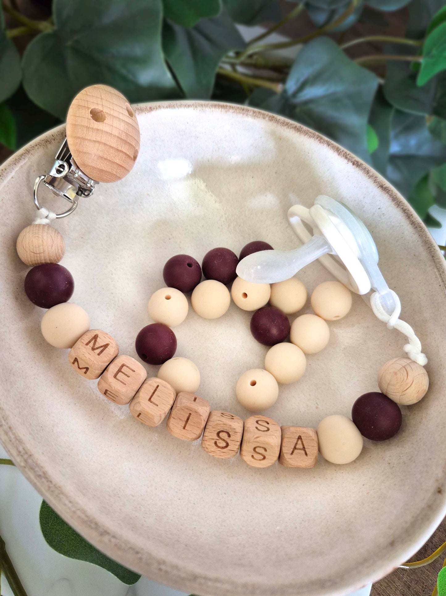 Personalised soother clips with name. Perfect as a Christening gift, a birthday gift or a gift for a newborn.