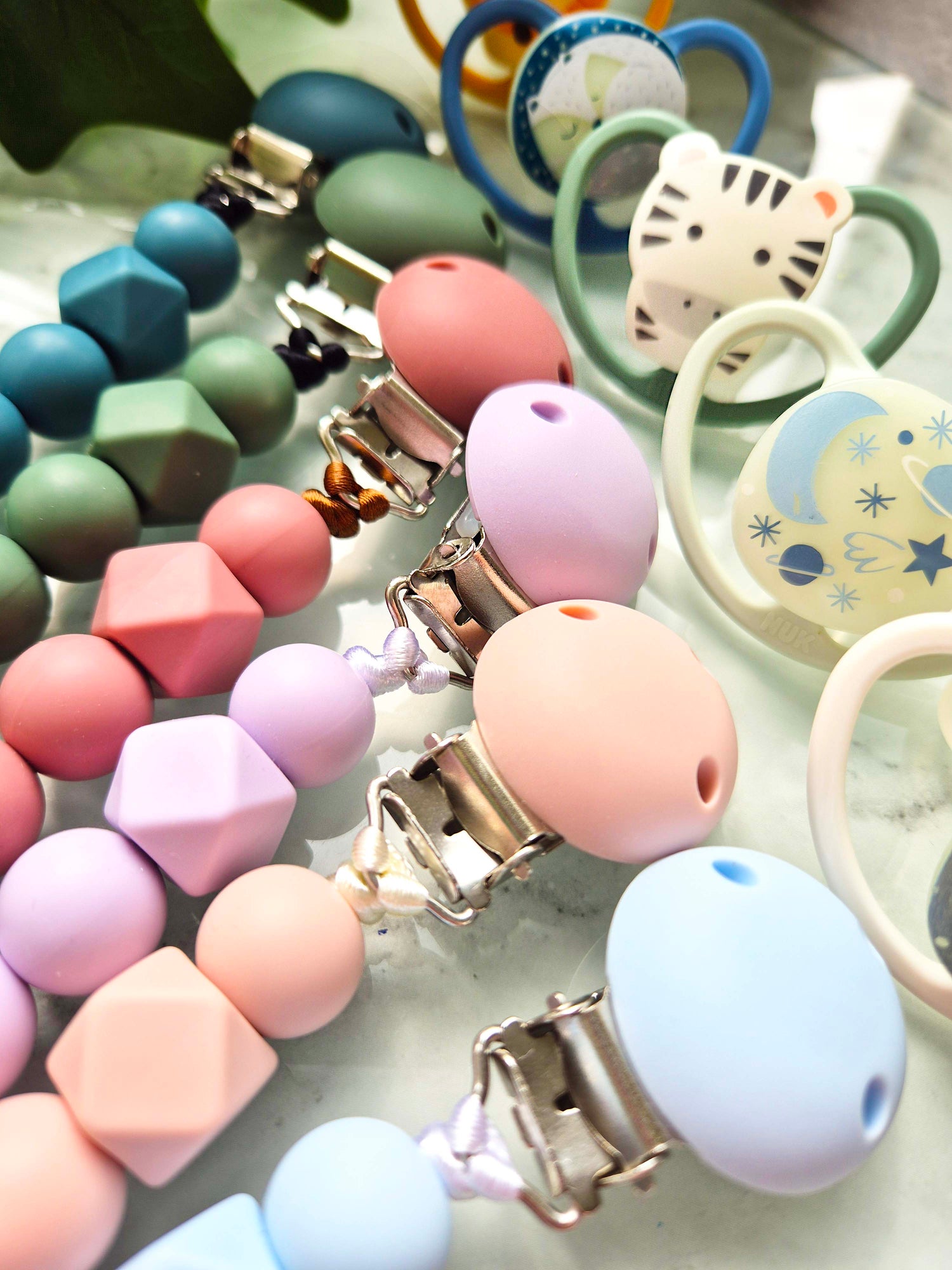 Non Personalised Clips