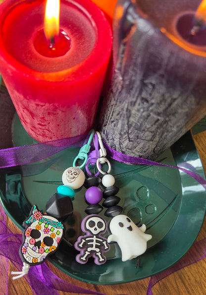 Skully Keychain / Zip Puller / Bag Charm